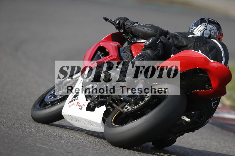 /Archiv-2023/76 03.10.2023 Speer Racing ADR/Gruppe gelb/backside